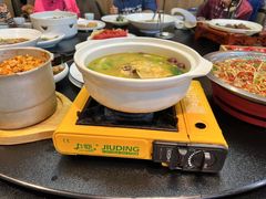 -有红鸡毛店·川菜(建设路店)