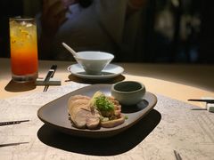 -穹六人间 people 6(岳阳路店)