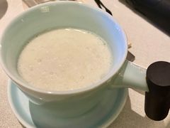 生磨杏仁茶配官燕-逸道(益丰·外滩源店)