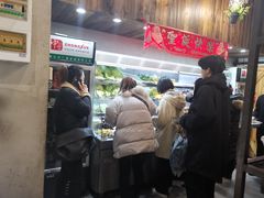 -愉肴麻辣香锅(中山路店)