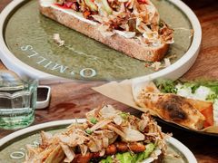 鳗鱼牛油果无花果全麦吐司-O'mills Sourdough Bakery&Bistro(永嘉路店)