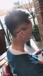 -THE BARN大屋理发馆
