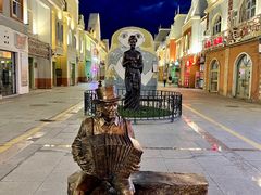 -布尔津河堤夜市