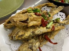 -胡子饮食店