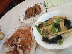 -荷香居(洞企石路店)