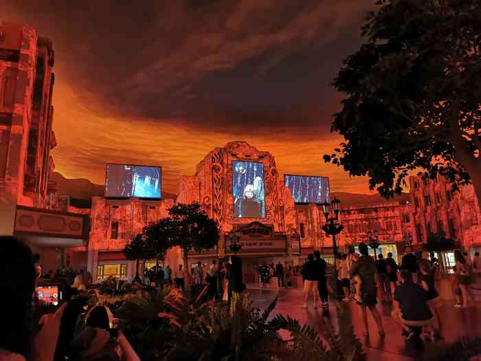 阿布扎比华纳兄弟世界主题公园