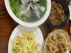 -胡子饮食店