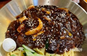 Three Delicacies Fried Sauce Noodles