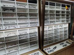 -视野联行眼镜·蔡司·控优点授权(长白万象汇店)