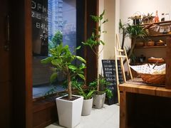 -沁屋面包店(人民东路店)