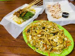 -蚝哥花姐湛江烤生蚝(美丽湾市场店)
