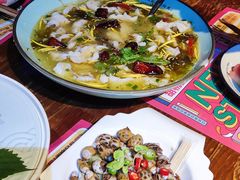 老坛酸菜鱼-胡桃里音乐酒馆(仓山万达店)
