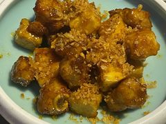 蜜饯金沙骨-八月小厨· 湛江风味粤菜