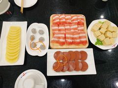 -顺风肥牛火锅(英雄山路店)