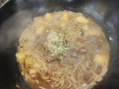 -70後铁锅炖(坡博总店)