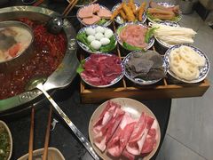 -洞亭火锅(防空洞总店)