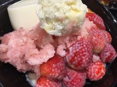 奶油草莓雪花冰-鲜芋仙(花都融创茂店)