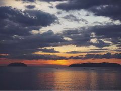 -Sunset Bar(丹绒亚路香格里拉店)