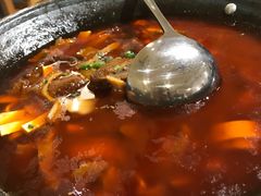 -霄汉牛三鲜湖北砂锅菜(万松园2店)