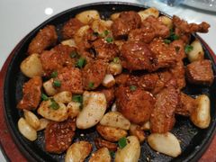 -海派美食·家宴海鲜青岛菜·石锅鲽鱼头(东方城店)
