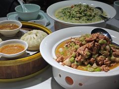 -乔家小院•非遗驴肉•本地小海鲜(滨河路店)