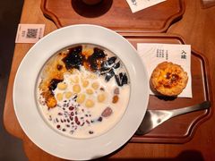 娟姗奶大满贯-RUXU入续鸳鸯糖水铺(万菱汇店)