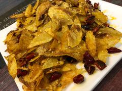 -扒虾小妹儿麻辣海鲜(宏图街店)