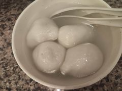 黑芝麻汤团-七宝老街汤团(上海世纪汇广场店)