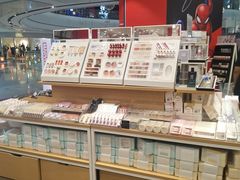 -名创优品(广东东莞东城万达2店)