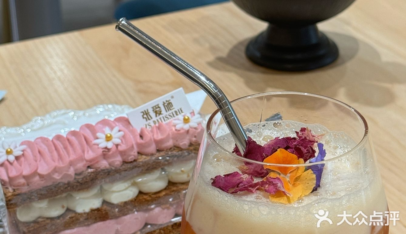 终于 终于 吃上武汉招牌拿破仑了🍰