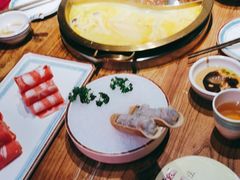 -小天鹅火锅·一线江景洪鼎旗舰店(洪崖洞店)