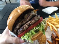 火烤双层牛肉特堡-The Habit Burger Grill 哈比特汉堡(爱琴海店)