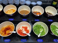 自助调料区-云中鱼蒸汽石锅鱼(浦东食品城店)