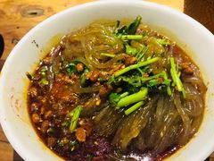 -万记麻辣烫国展总店