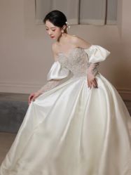 -不晚国际婚纱礼服