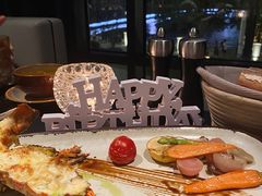 香焗龙虾配自制黑松露酱-上海苏宁宝丽嘉酒店·Cafe Bellagio西餐厅