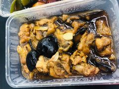 香菇焖鸡-皇城根北京风味主题餐厅(滨海万达店)