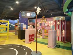 -多奇妙乐园·淘气堡·电玩·抓娃娃(海口吾悦店)