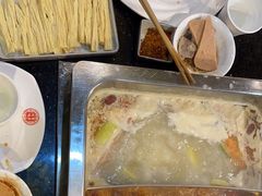 -百年川椒重庆老火锅(光谷店)