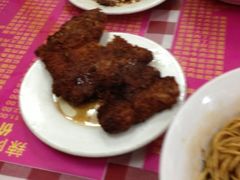 咬不动的炸猪排-辣肉面大王(天平路店)