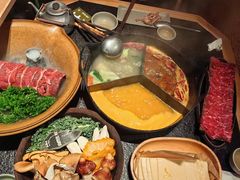 -三出山火锅(南京万象天地店)