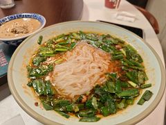 -八月美食小馆(银泰城总店)
