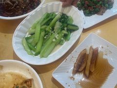 -鹏城人家海鲜酒家·23年老字号(较场尾店)