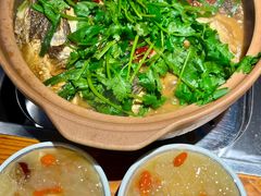 -九道菜有鸡鱼头(石鼓路店)