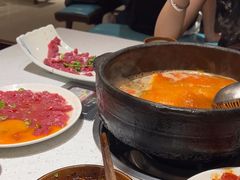 -贵府酸汤牛肉火锅·贵州老字号(飞山街店)