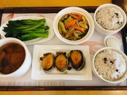 -莉泽月子中心(鹅潭汇店)