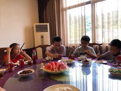 -亭下湖饭店(康岭店)