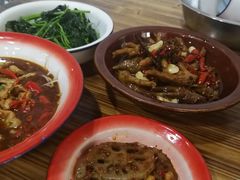 -老三样·美食研究中心(世贸路店)