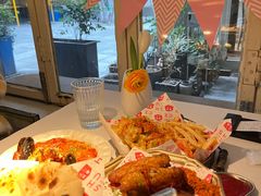 -春树下·树屋花房西餐厅(罍街AS1980店)