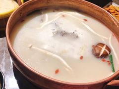 -三人行骨头王火锅(长寿店)